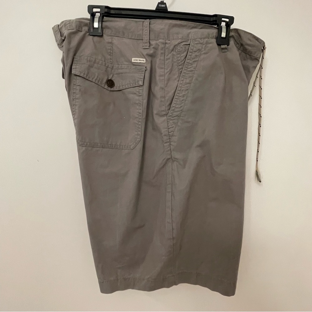 Lucky Brand Light Weight Men’s Gray Shorts size 36